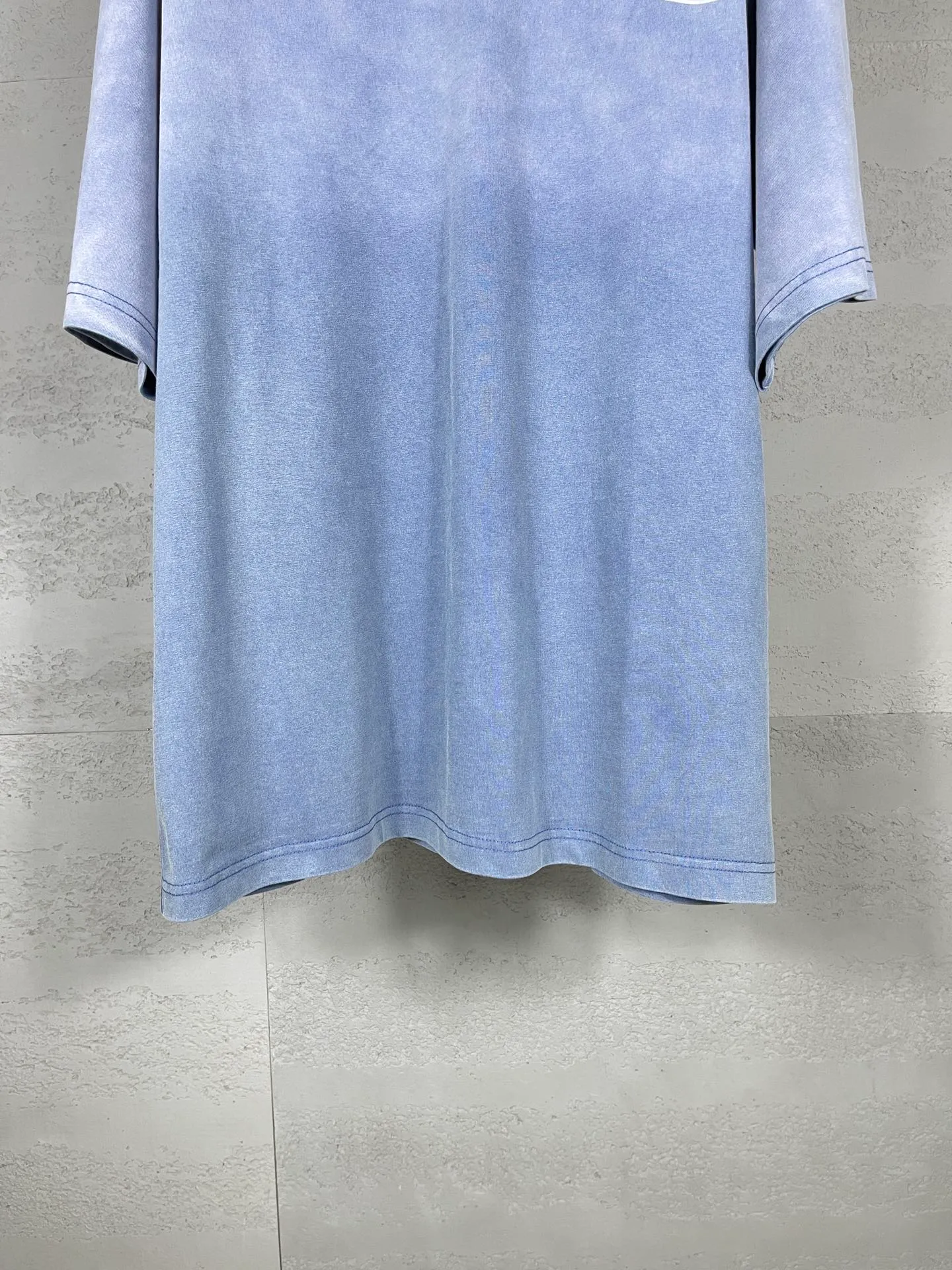 【 . Quality】BALENCI*GA/ #Classic ，2025 New Arrival. T #。Blue ZP 。 260 ， . ， 。 。Classic ， . . . . 。 。 ， ， 。 。 OS . Same Style ：BL 253631 ： ， Size：XS S M L